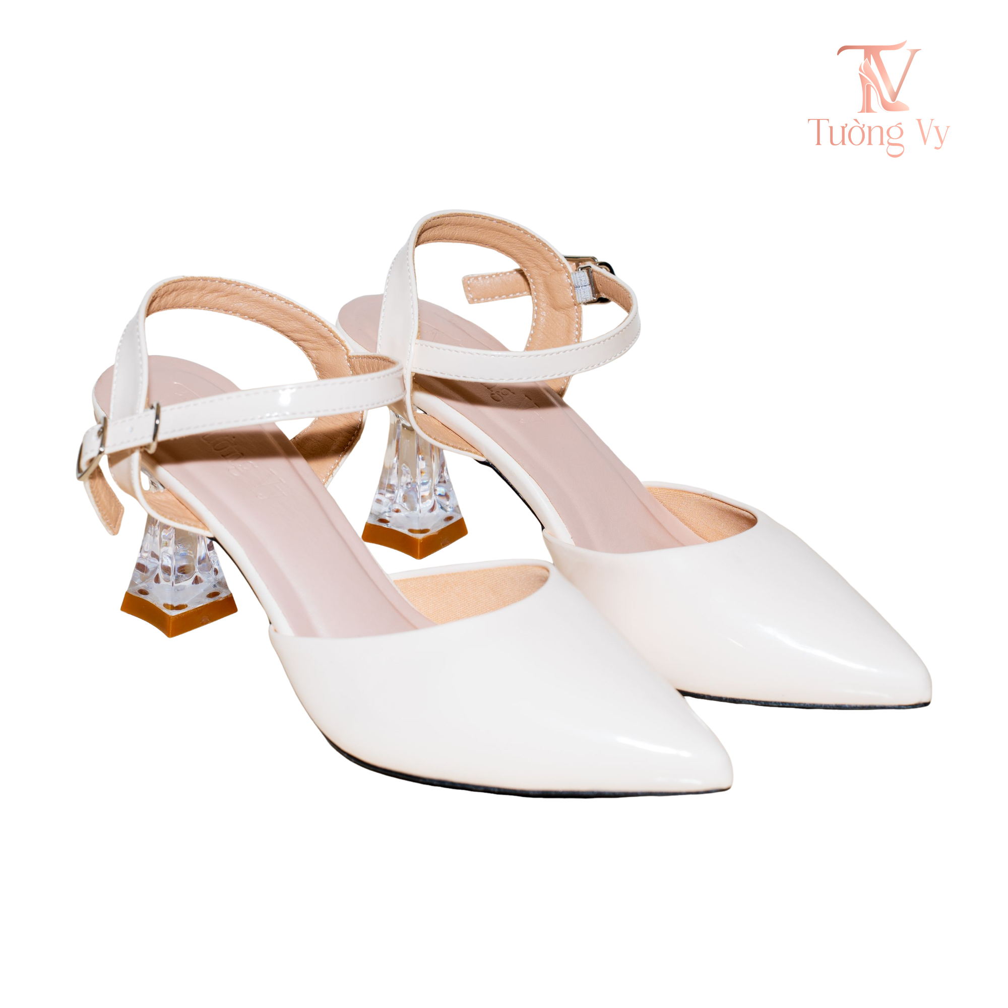 Giày cao gót mũi nhọn gót pha lê